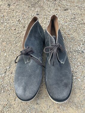 John Varvatos Men's Charcoal Gray Suede Chukka Boots